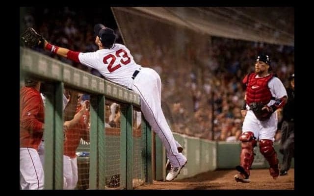 【MLB】新人王候補チャビスの勇気あるキャッチにファン称賛「クレイジーなプレー」