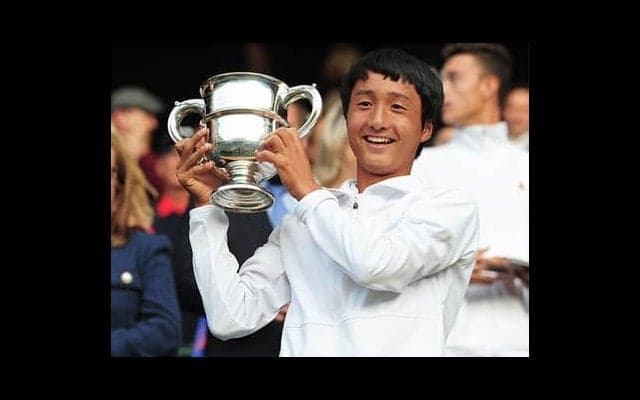 ウインブルドンJr.を制した16歳、望月慎太郎はコートに立つと豹変する