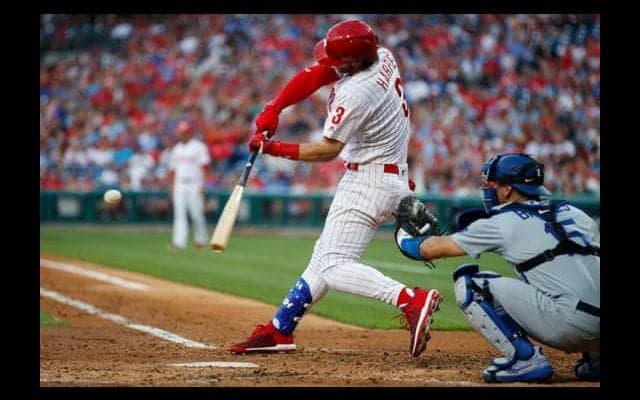 【MLB】ハーパー、衝撃の打球音＆140M超特大弾に球場唖然　「ボールが破壊された」