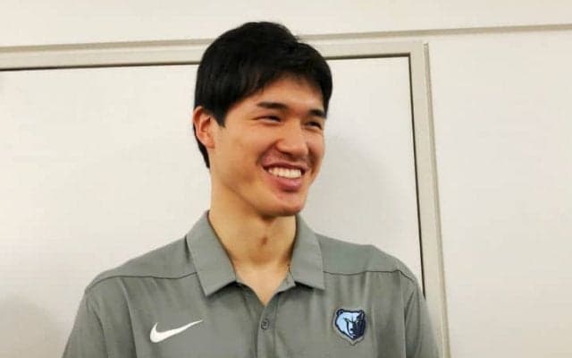 サマーリーグで自信を得た渡邊雄太、日本での束の間のオフに「うどんが食べたい」