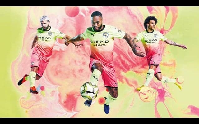 プーマ、マンチェスター・シティの華麗なプレーを表現した新サードユニフォームを発表