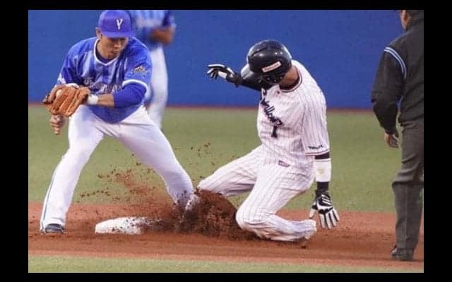 ヤクルト山田哲、史上初の“成功率100％盗塁王”なるか？　21盗塁連続成功中