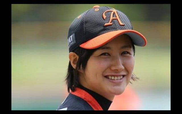 【女子プロ野球】加藤優、夢の競演が実現！　美人女優との2S公開でファン歓喜「最高の組み合わせ」