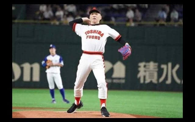社会人野球は「俺の原点」　元中日監督・落合氏、都市対抗決勝でストライク始球式