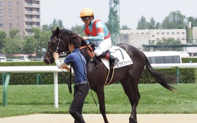 【新馬/札幌5R】三浦「良い内容で勝てました」レザネフォールが差し切る！