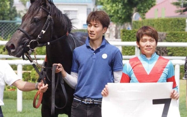 【日曜新馬/札幌5R】三浦「着差以上に余裕」レザネフォールが圧倒的人気に応える！