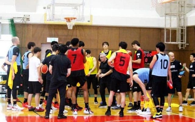 バスケ日本代表が本格始動、本番さながらの強度の高い練習でワールドカップへ調整