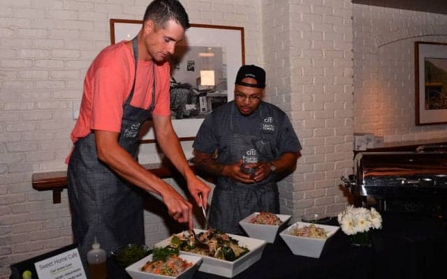 イズナーやメドベージェフなどCiti Taste of Tennisで豪勢に食べる