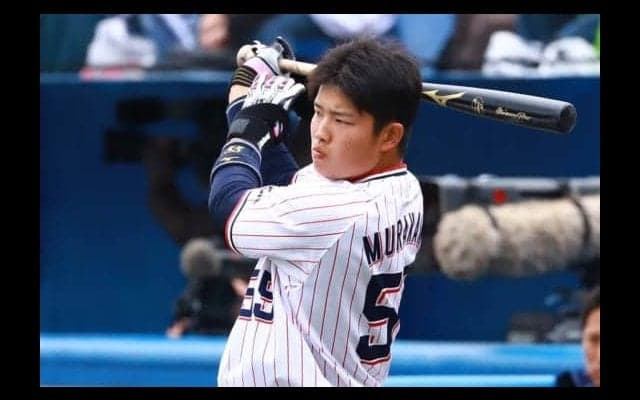 ヤクルト村上、逆方向へ豪快22号2ラン　高卒2年目の“王貞治超え”72打点