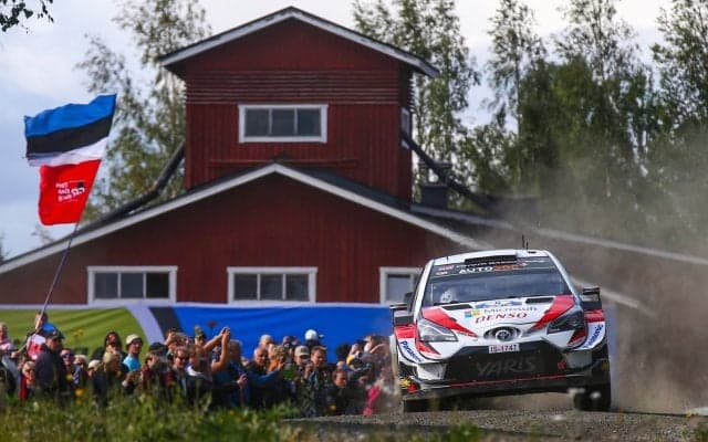 WRCフィンランド：前日総合4位のタナックがデイ3で首位に。ラトバラは総合3位から表彰台を狙う
