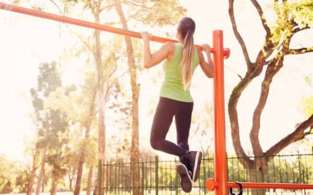 意外と知らない？公園のストレッチ＆健康器具とその使い方