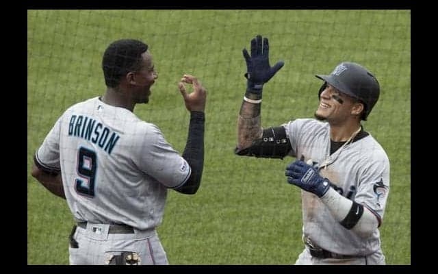 【MLB】マ軍有望株の“親孝行”メジャー1号に米感動「素敵なストーリー」「美しい瞬間」