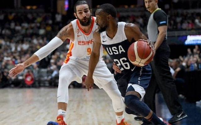 チームUSAがスペインに勝利、ケンバ・ウォーカーは「周りの意見は気にならない」