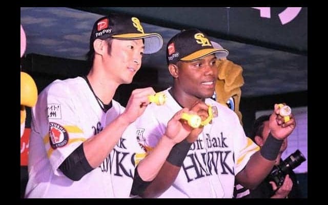 鷹・明石、殊勲の勝ち越し打　17日のHRボールは戻らず「できれば返してほしい」