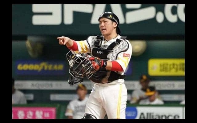 鷹・甲斐が「ジャンピングキャノン」発動　パTVの動画にファン驚愕「すげーわ」