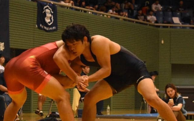 【レスリング部】　全日本インカレ、グレコで上がベスト１６で終幕