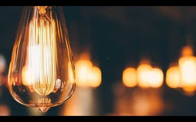 照明の色が心身に与える影響とは？