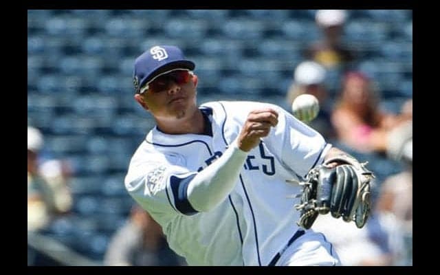 【MLB】330億円男マチャドには「簡単過ぎる」横っ飛び＆鬼肩スロー　米「クレイジー」
