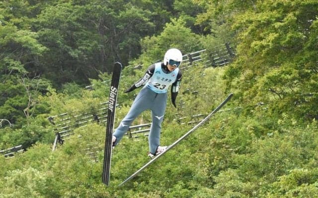 丸山が２位入賞　強者ぞろいのなか奮闘を見せる／妙高サマージャンプ