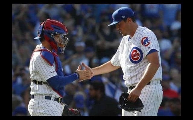 【MLB】打者が避けようとしゃがむも…衝撃変化でストライク、“魔球”カーブに「違法。警察を呼ぶ」