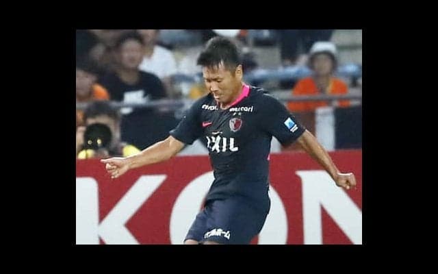 「右の専門家」鹿島・遠藤康が、多機能型プレーヤーとして開眼した