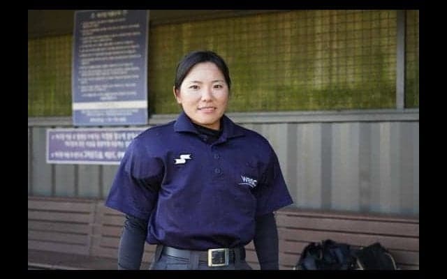 【U-18W杯】日の丸を背負って戦ったもう1人の日本人　女性審判員・佐藤加奈さんの誇り
