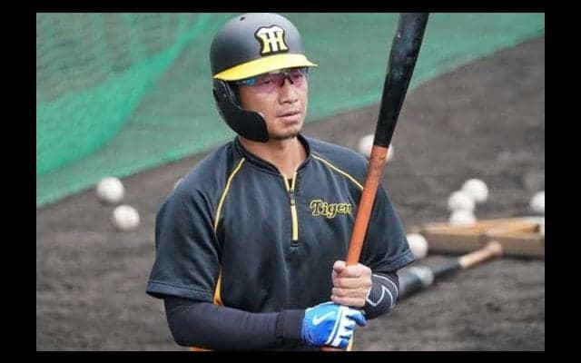 今季で退団の阪神・鳥谷が130試合目で今季初打点　代打で適時二塁打、甲子園大歓声