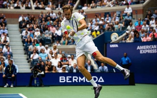 メドベージェフ、200位の選手たちと練習してプレースタイルを磨いていた！