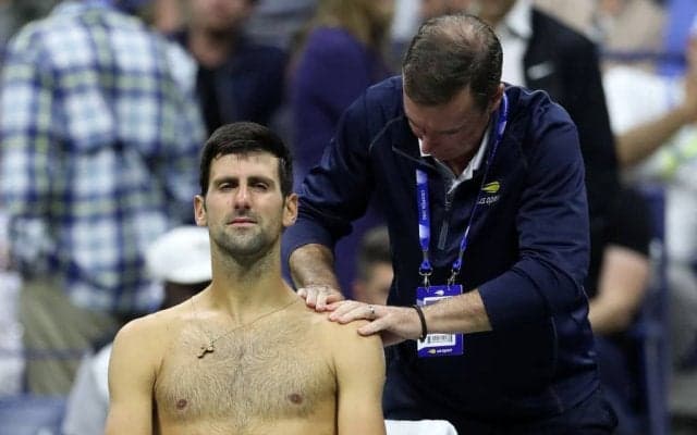 左肩故障のジョコビッチが長期離脱を否定。「準備が整えばすぐに試合に戻る」