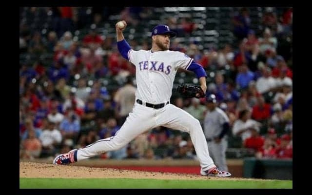 【MLB】ここまでの“大暴投”見たことある？　右腕が2階席到達の一投で米衝撃「何が起きた？」
