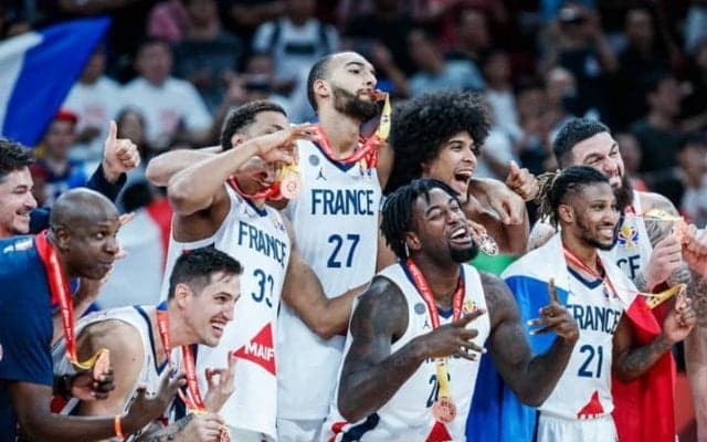 シンプルバスケと強気のメンタルでオーストラリアを撃破、フランスが世界3位に