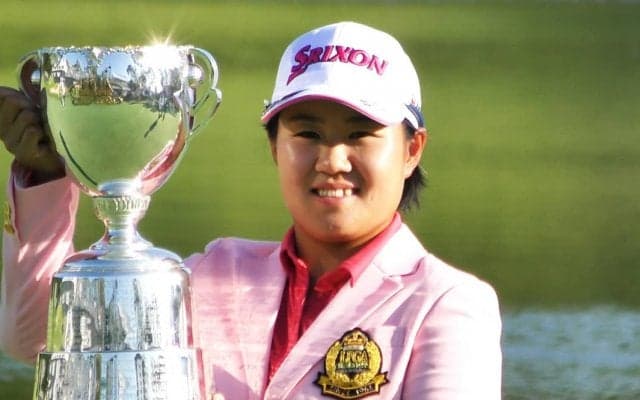 畑岡奈紗「同世代の活躍にいつも刺激はもらっている」記録ずくめの国内メジャー3勝目