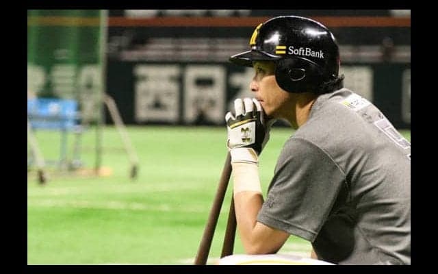 ホークス松田宣、V諦めない先制打！　「経験の差が出ることを信じてやっていく」