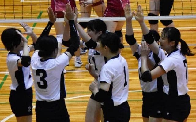 【バレーボール部女子】　前半の山場、大大谷大にストレート勝ち！