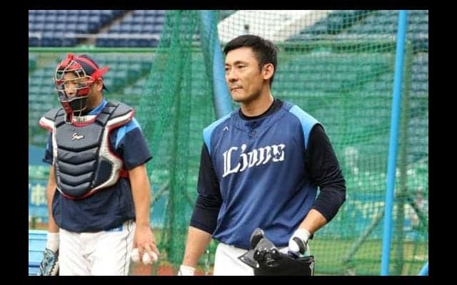 M2の西武が2回に先制！　頼れるベテラン栗山の適時打でリード奪う