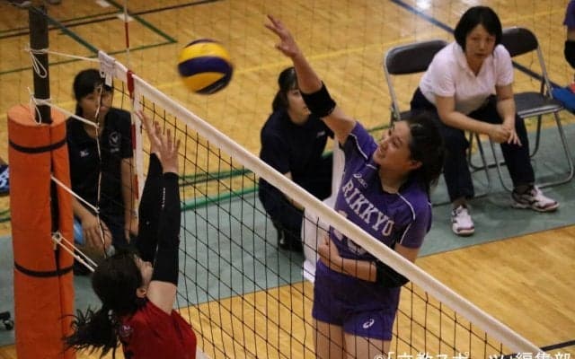 【女子バレーボール部】昇格に向けて勝負の秋！チームのムードメーカーが躍動しストレート勝ち!!