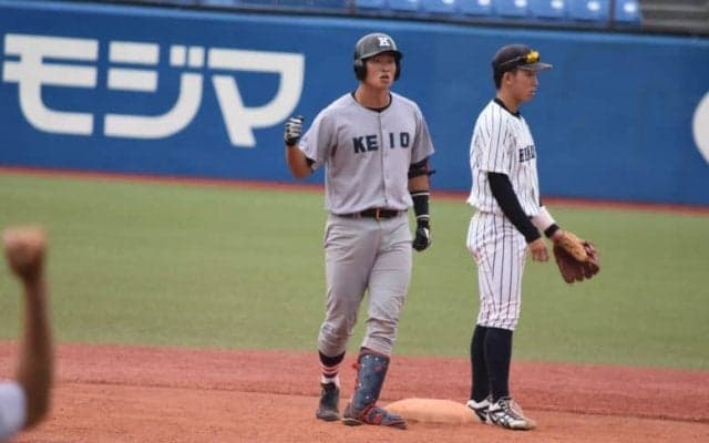 ドラフト候補・郡司裕也が同点打含む3安打の活躍！守っても2度の盗塁阻止で5投手をけん引【9/28 秋季東京六大学野球 1回戦 慶應義塾大学 vs 立教大学】