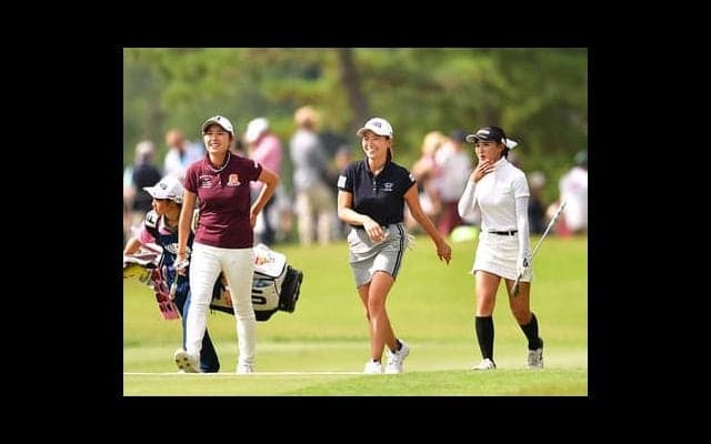 渋野日向子には何かを期待したくなる首位と７打差は「射程圏」か