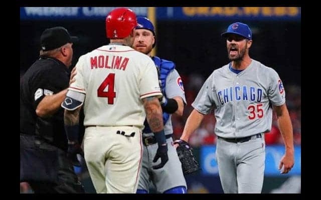 【MLB】モリーナ、左肘にボールかすり大激怒！　ベンチ総出で乱闘寸前の騒ぎに球場騒然