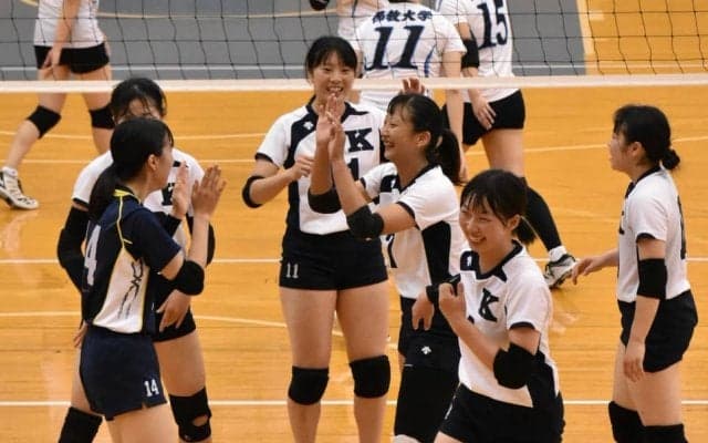 【バレーボール女子】　佛教大にストレート勝ち！