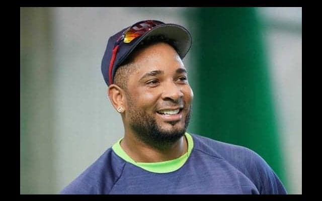 国内FAのバレンティンがファンに異例の質問「来季はどのチームでプレーしてほしい？」