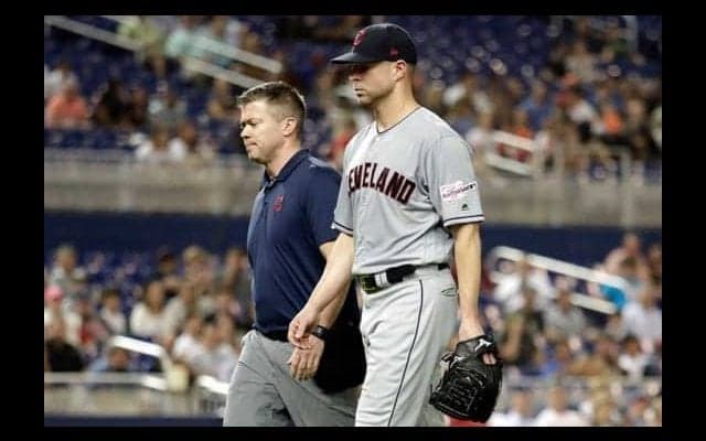 【MLB】右腕骨折のクルーバー、年俸19億円で残留　インディアンスが契約延長オプション行使へ