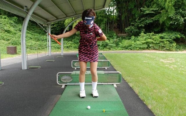 朝イチの練習は片手打ちが効果的！　林菜乃子のおすすめドリル