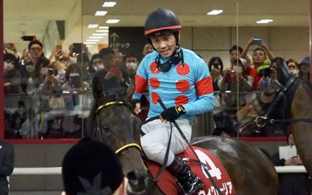 ウィクトーリア号が競走馬登録抹消