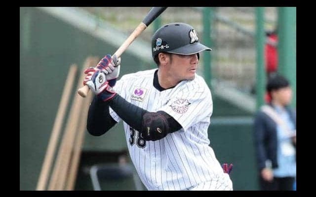 ドラ1伊志嶺が戦力外も、2選手が現役で在籍　ロッテ2010年ドラフト“同期生”は…