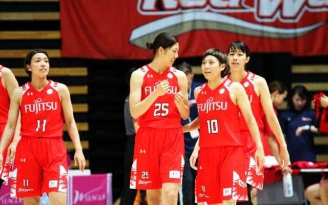 今シーズンの富士通レッドウェーブは足が自慢、走りに走って開幕戦で『女王』撃破