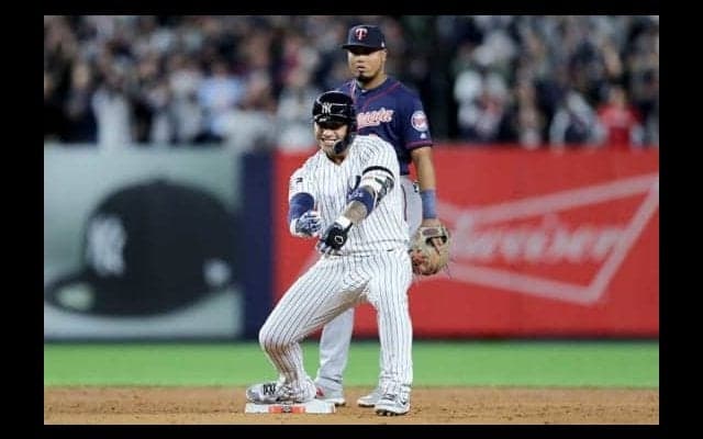 【MLB 地区S】ヤ軍トーレス、5回勝ち越し2点二塁打！　田中将大も祝福のPS初打点