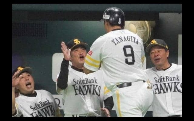 鷹・柳田が同点弾！　先制許すも、90打席ぶり一発ですぐさま追いつく