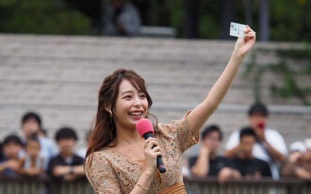 宇垣美里が毎日王冠を1点で的中！東京競馬場でトークショー