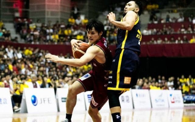 最終クォーターに20-0のビッグラン、川崎ブレイブサンダースが宇都宮に大逆転勝利